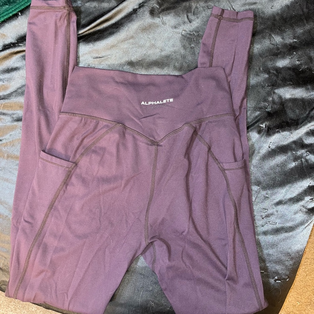 Alphalete Alphalux Pocket Legging